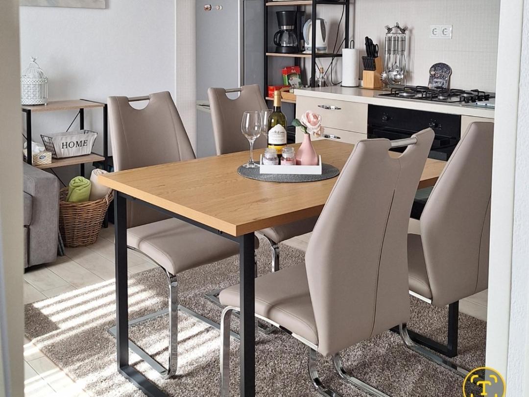 Salov Apartment *